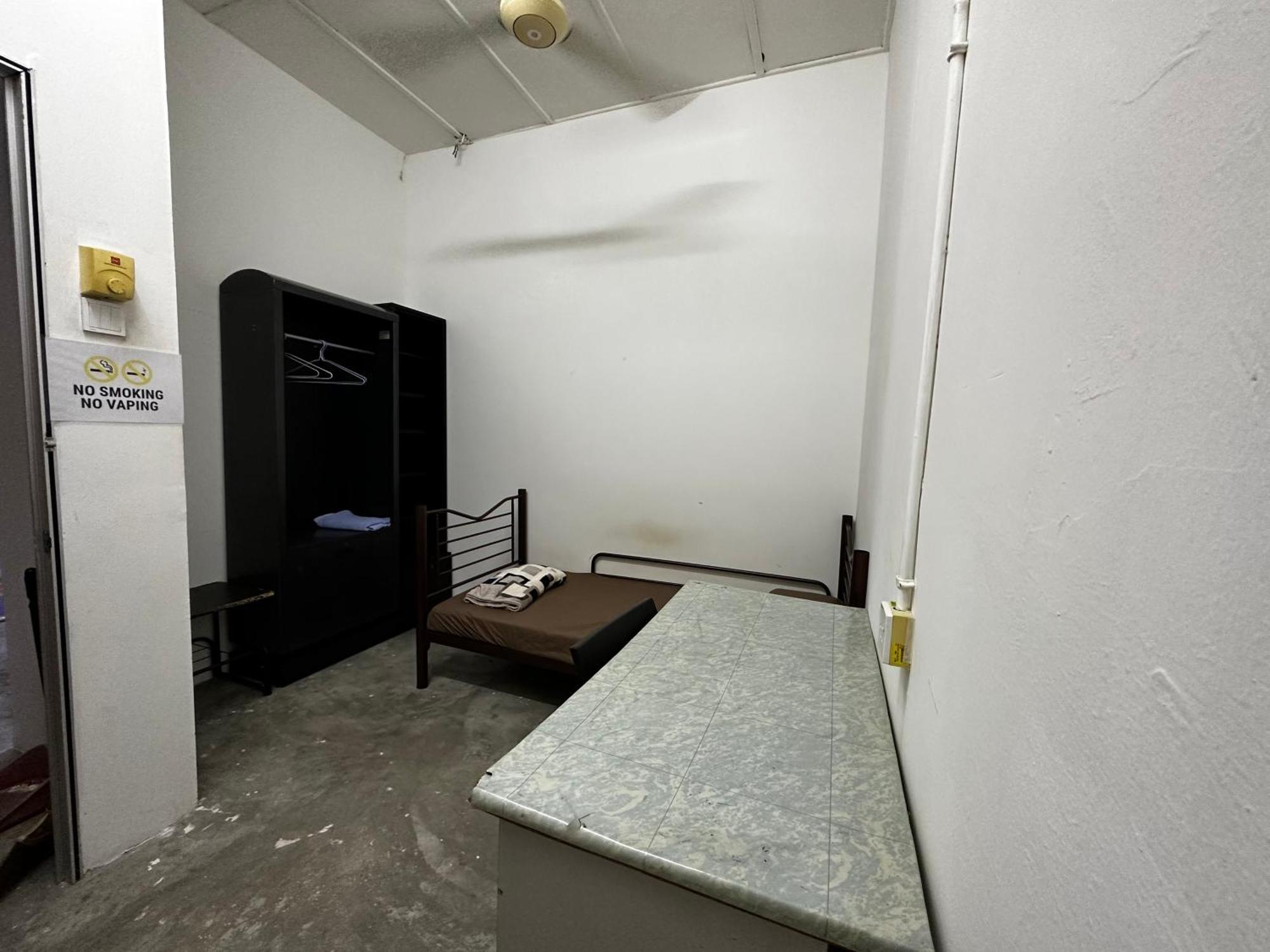Jiaxin Dormitory - Puteri Wangsa 家馨旅舍 Ulu Tiram Eksteriør bilde