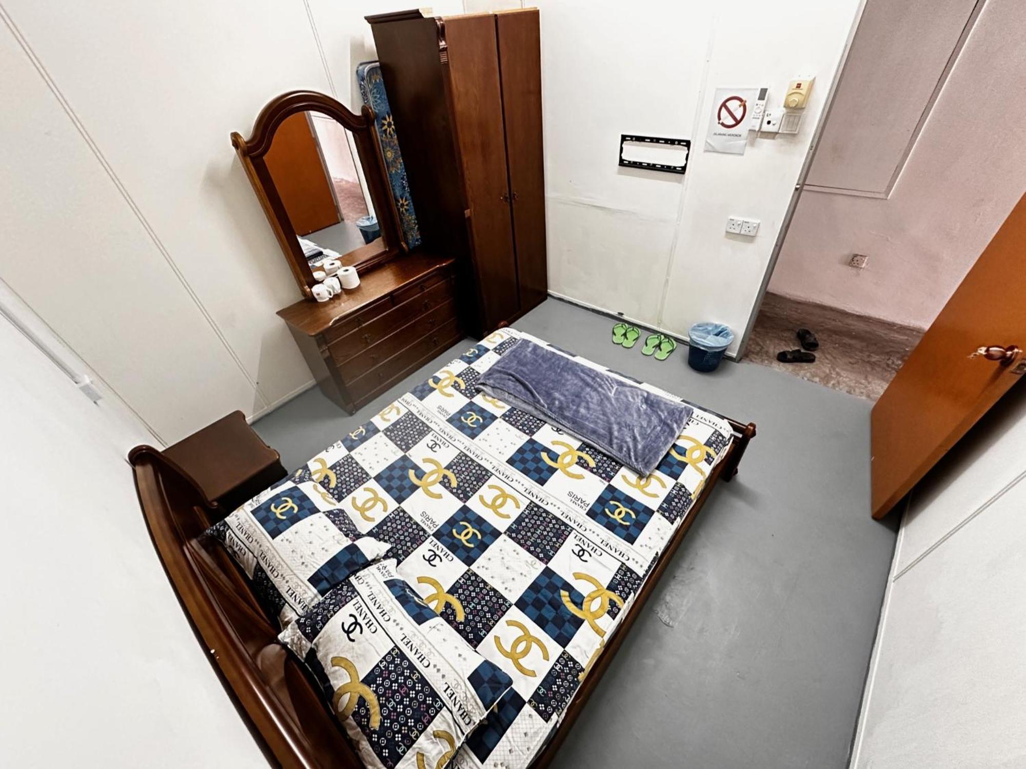 Jiaxin Dormitory - Puteri Wangsa 家馨旅舍 Ulu Tiram Eksteriør bilde