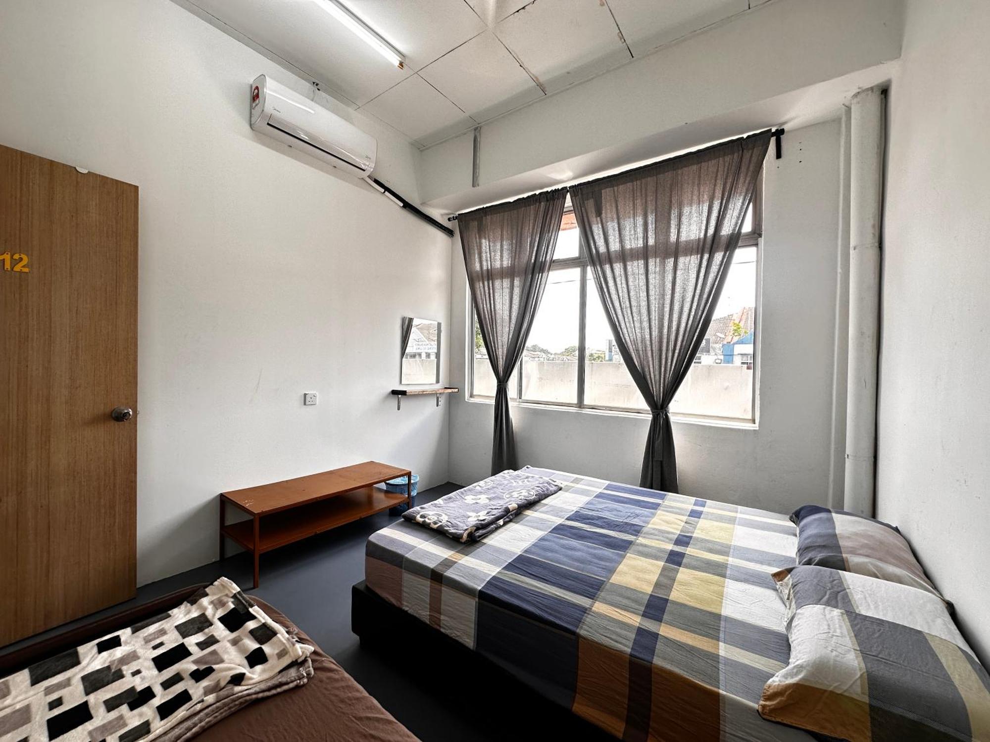 Jiaxin Dormitory - Puteri Wangsa 家馨旅舍 Ulu Tiram Eksteriør bilde