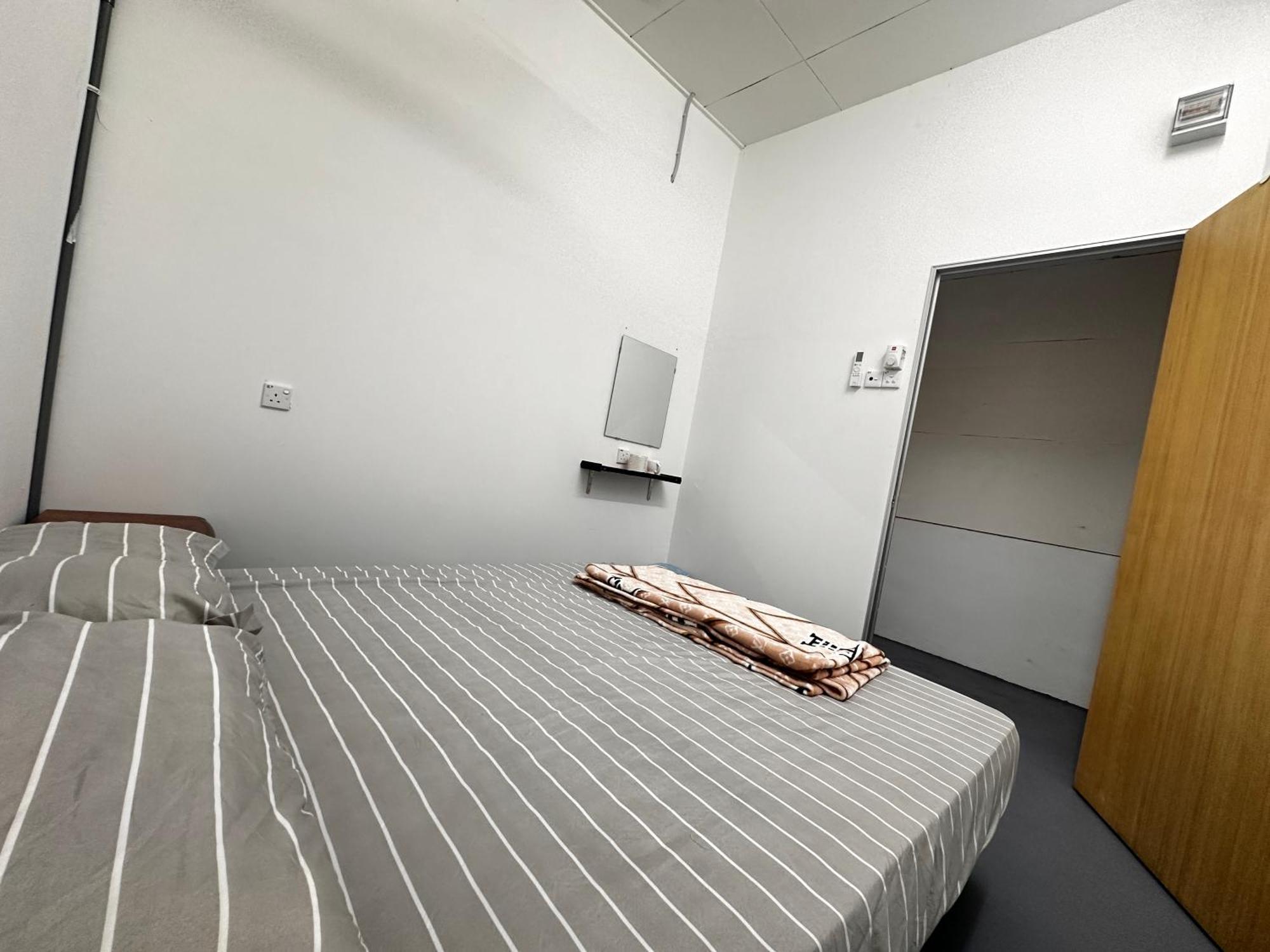Jiaxin Dormitory - Puteri Wangsa 家馨旅舍 Ulu Tiram Eksteriør bilde