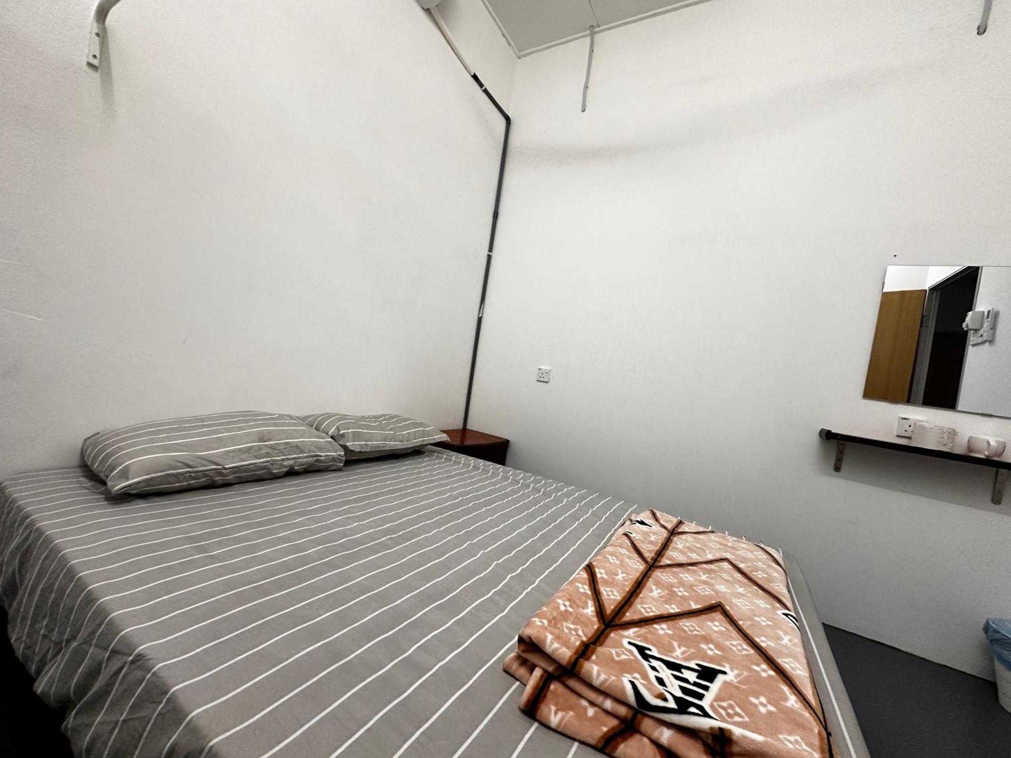 Jiaxin Dormitory - Puteri Wangsa 家馨旅舍 Ulu Tiram Eksteriør bilde