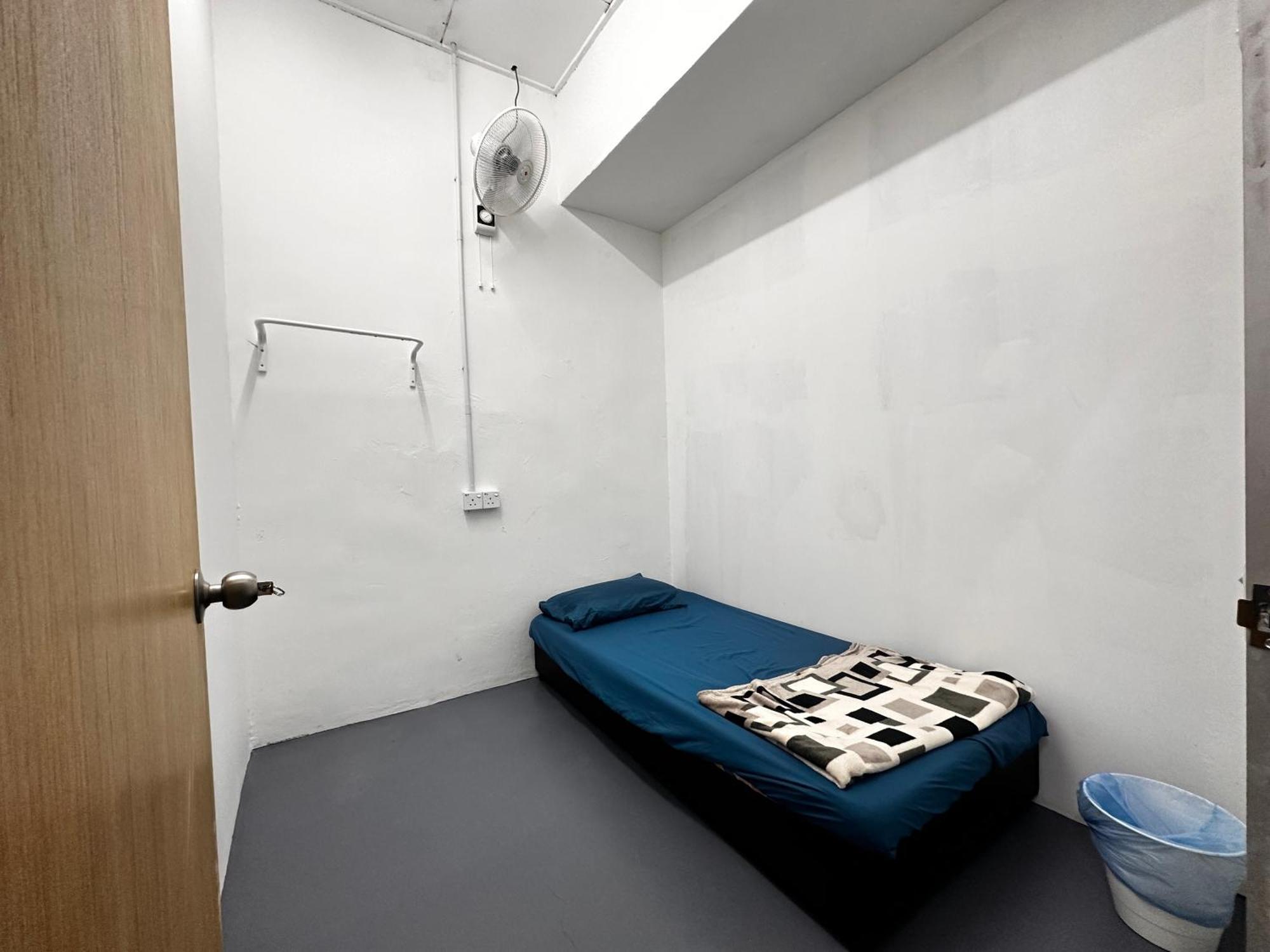 Jiaxin Dormitory - Puteri Wangsa 家馨旅舍 Ulu Tiram Eksteriør bilde
